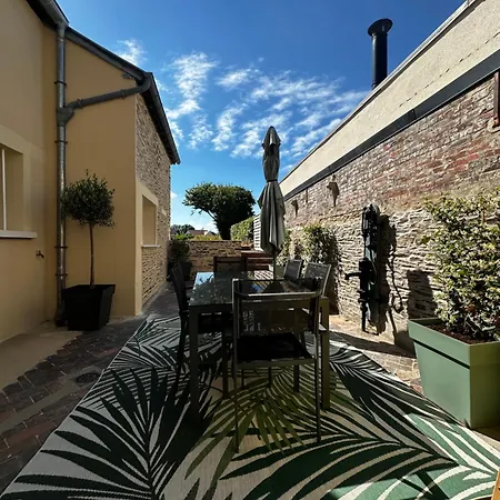 Nyaraló Le Biardais - Du Bessin